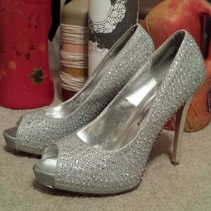 Rhinestone Silver Stiletto High Heels, Sz 8